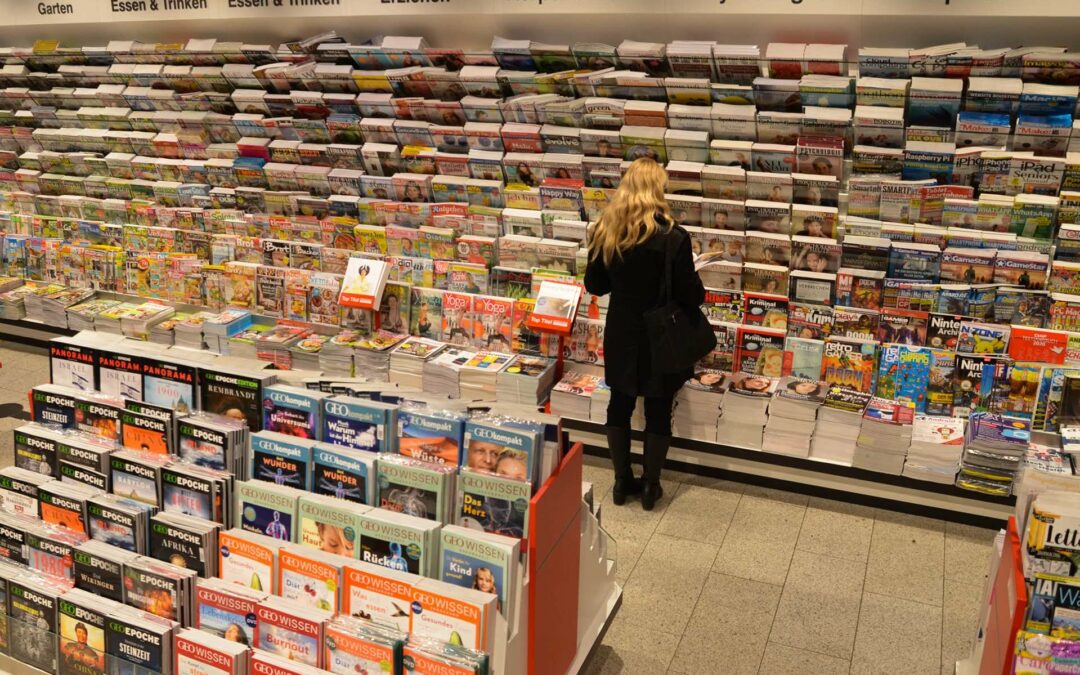 Bahn­hofs­buch­hand­lun­gen blei­ben für ihre Kun­den da