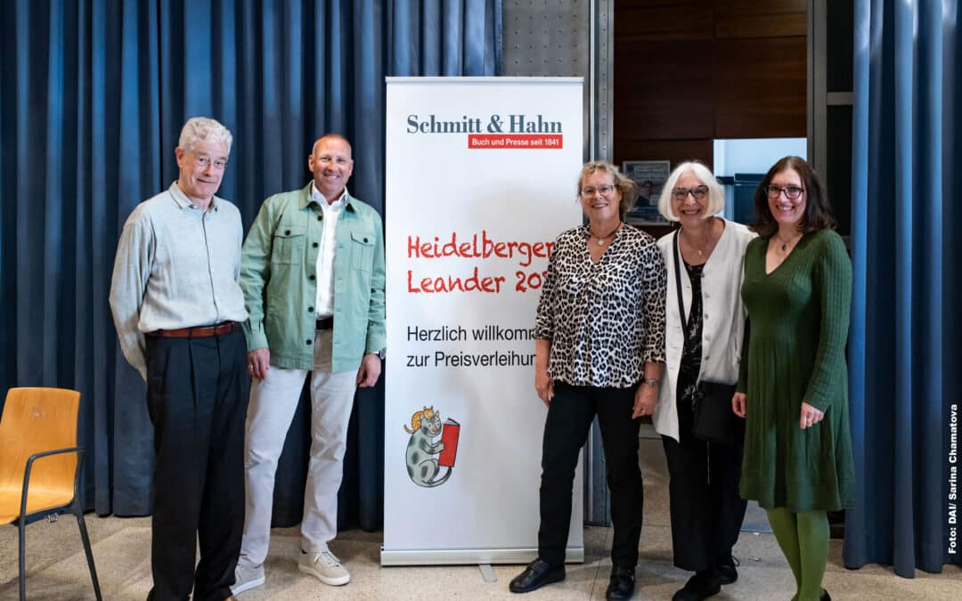 Schmitt & Hahn ver­leiht Kin­der­buch­preis “Hei­del­ber­ger Lean­der” an Katja Brandis